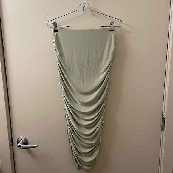 Pretty Little Thing Sage Green Slinky Second Skin Ruched Midi Skirt size US 6/ M - Picture 2 of 9